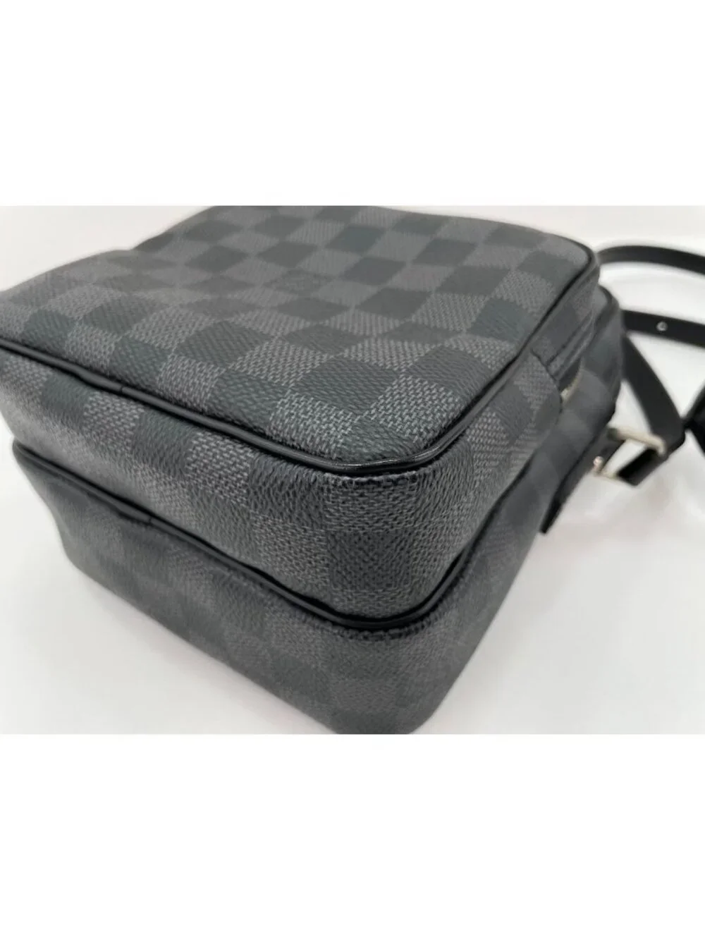Louis Vuitton this authentic